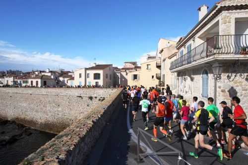 Foto offerta FRENCH RIVIERA MARATHON Nice-Cannes, immagini dell'offerta FRENCH RIVIERA MARATHON Nice-Cannes di Ovunque viaggi.